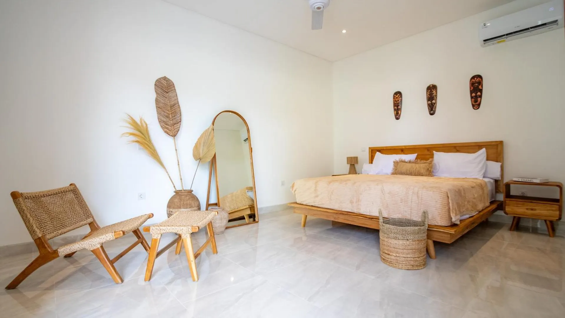 Promo Canggu - Brand New Villa - Huge Pool - Ps5 Kerobokan