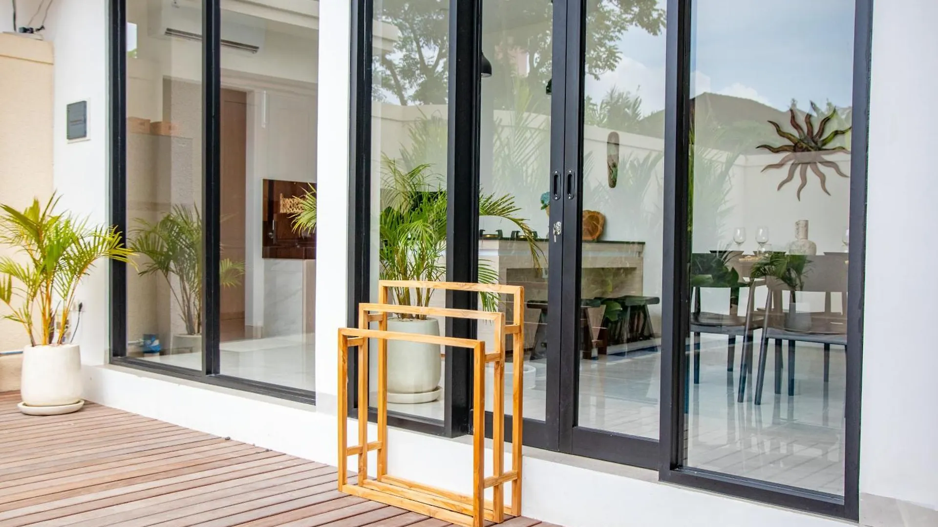 Promo Canggu - Brand New Villa - Huge Pool - Ps5 Kerobokan